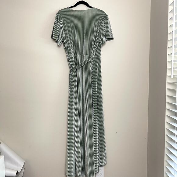Baltic Born Sage Green Midi Dress - Picture 7 of 8